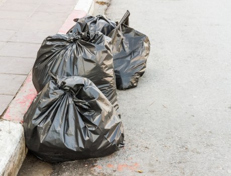 Composting organic waste in Acton